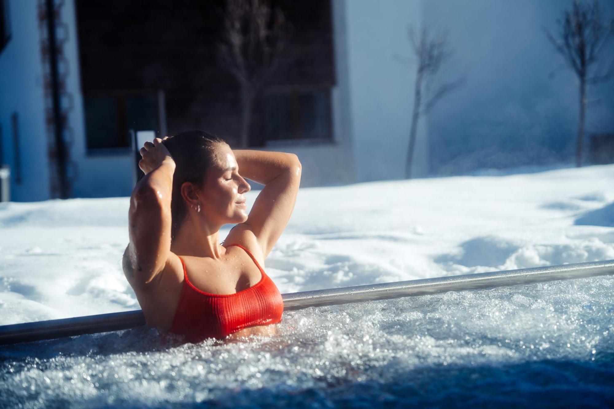 La Val Hotel & Spa Breíl Exteriör bild